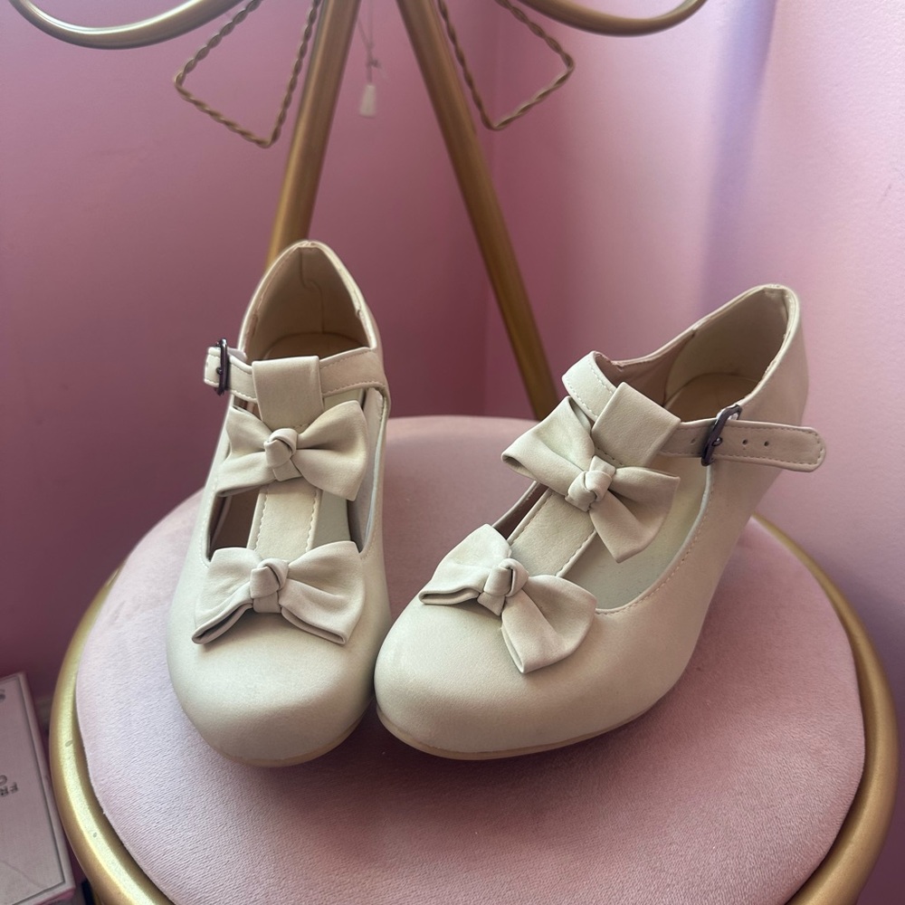 Lolita kitten heel with bows